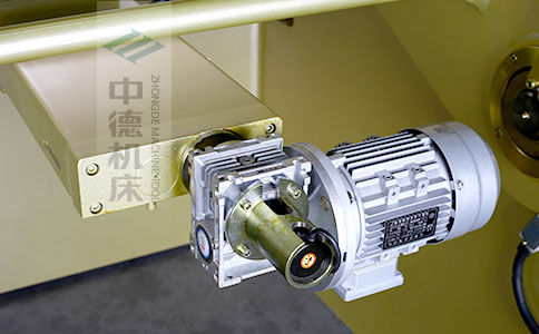ZDS-1032后檔料減速電機(jī)，質(zhì)量好，模擬運(yùn)算定位速度快.jpg
